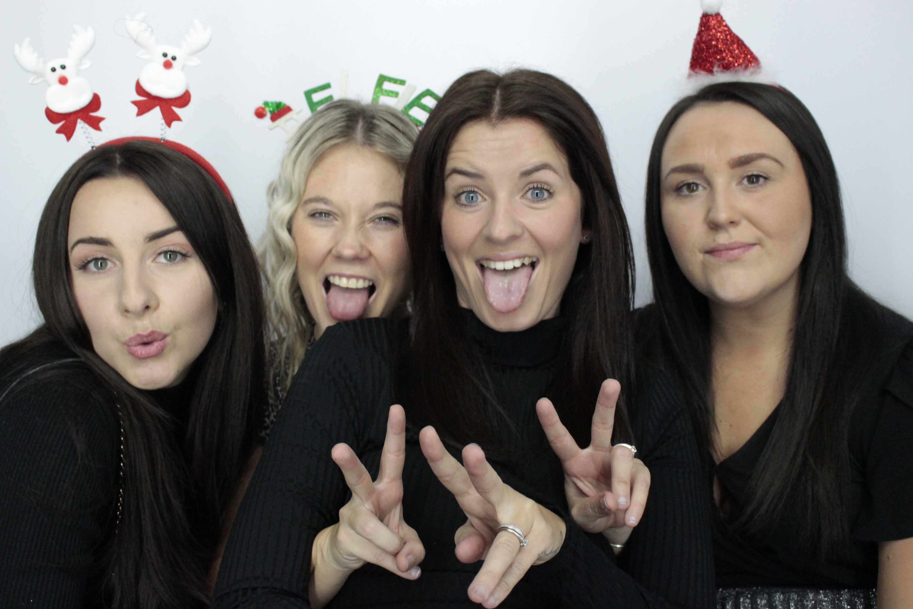 Fittleworth Medical Christmas Party | View more photos from the event at gallery.myphotoboothexperience.co.uk/u/MyPhotoBoothExperienceLtd/Fittleworth-Medical-Christmas-Party